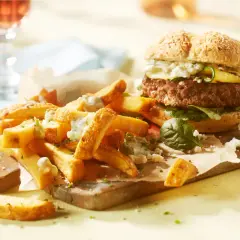 Twój burger jak z restauracji? Te dodatki to przepis na sukces!