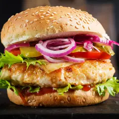Ile kalorii ma hamburger? Odkryj prawdę i jedz świadomie!