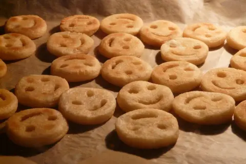 Frytki Aviko z piekarnika: 220°C, 15 min i zawsze chrupiące!