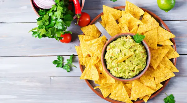 Idealne guacamole do nachos? Odkryj przepis i uniknij błędów!