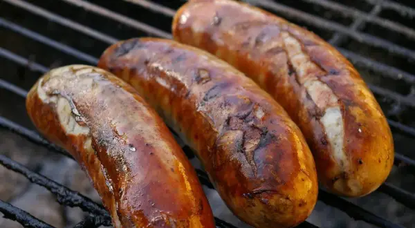 Idealna kiełbasa z grilla? Poznaj triki mistrzów!