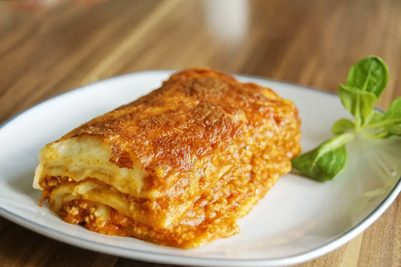 Lasagne bolognese sos