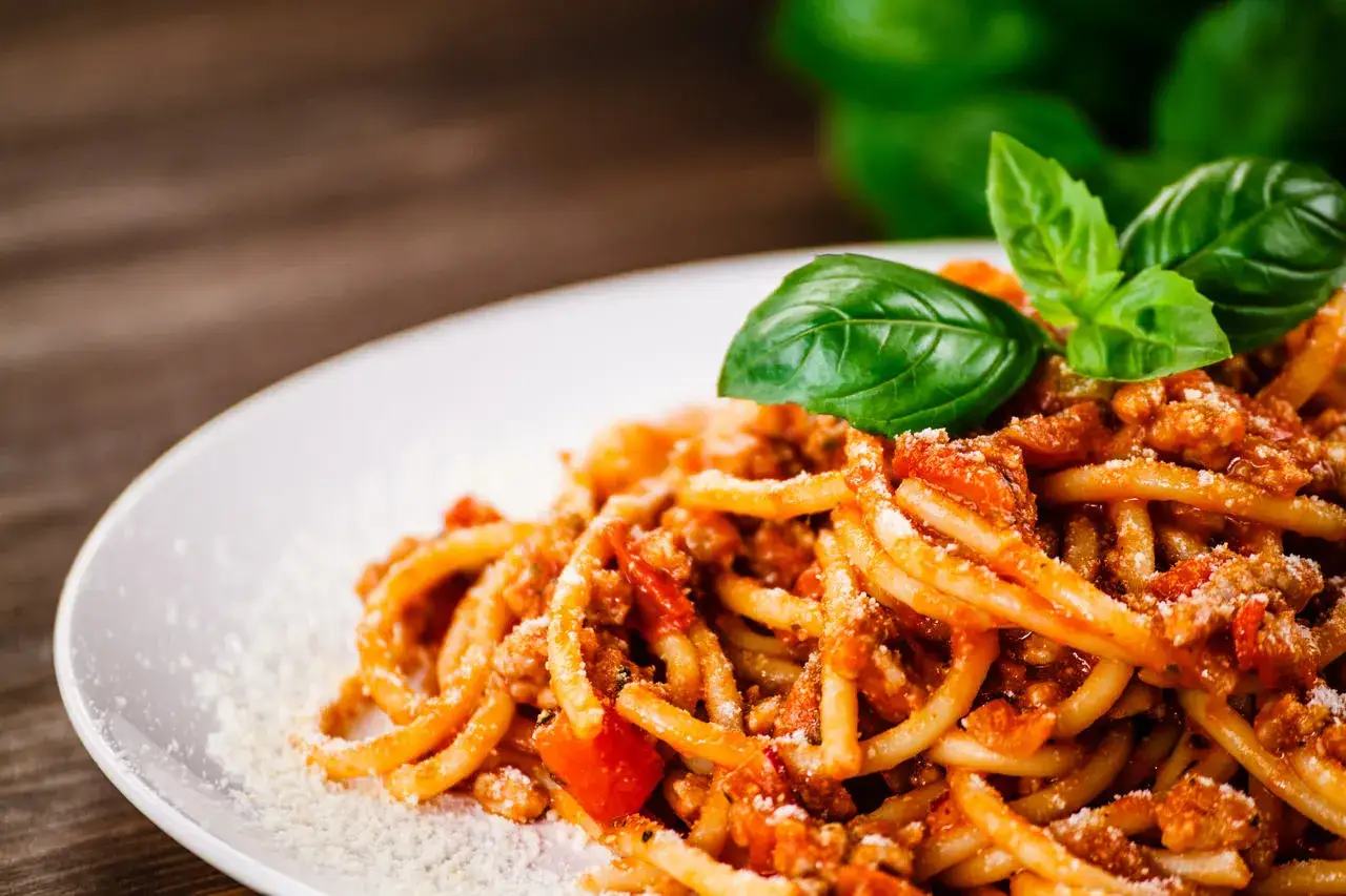 gotowanie sosu bolognese krok po kroku