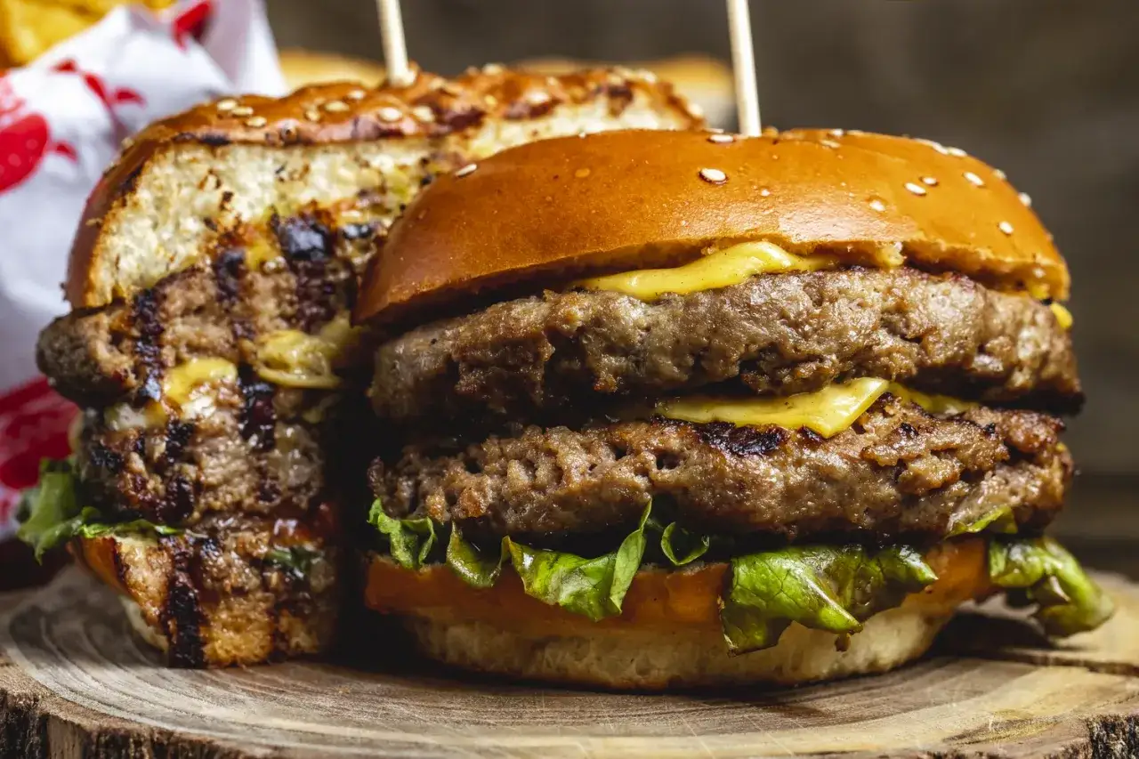 burger wołowy z piekarnika
